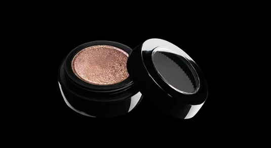 671 CARDINAL VELVET  EYESHADOW