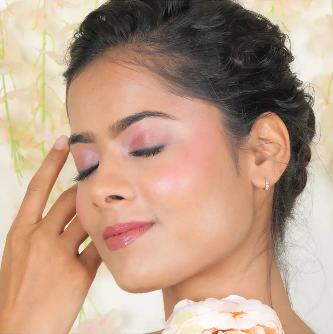 Celestial Dust Illuminating Blush