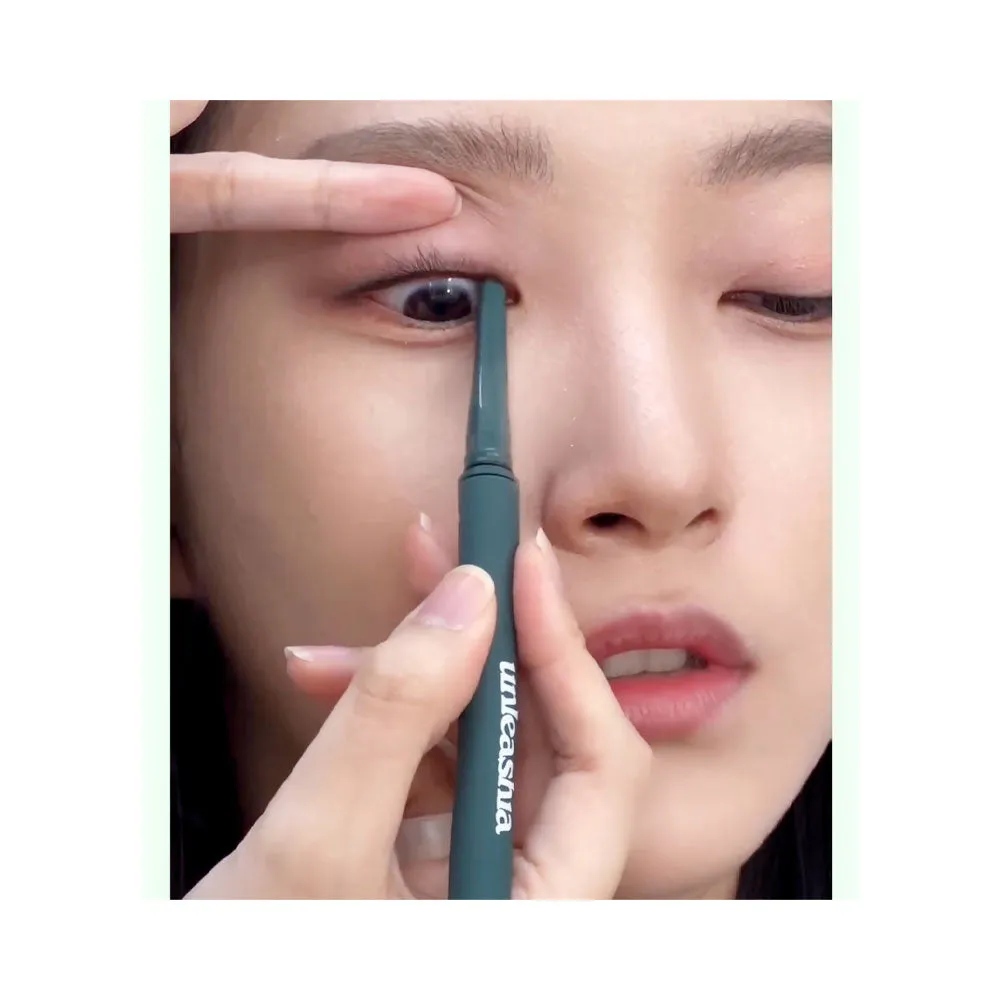 Easy Glide Flat Eyeliner