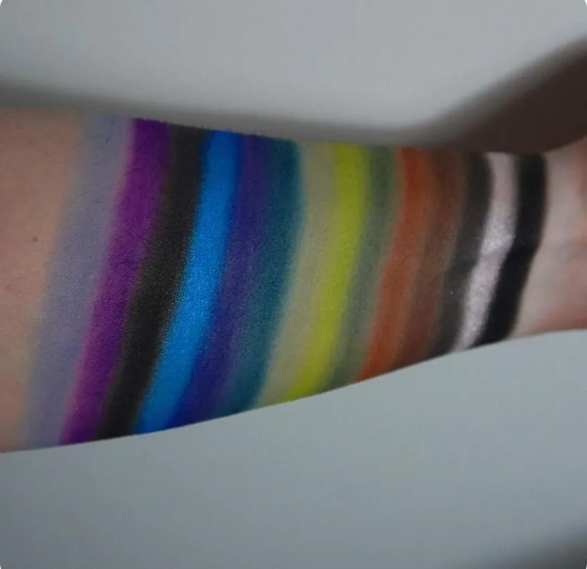 Freakshow - Alice Bizarre x VE Cosmetics Collab