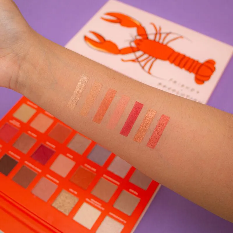 MAKEUP REVOLUTION X Friends He’s Her Lobster Eyeshadow Palette
