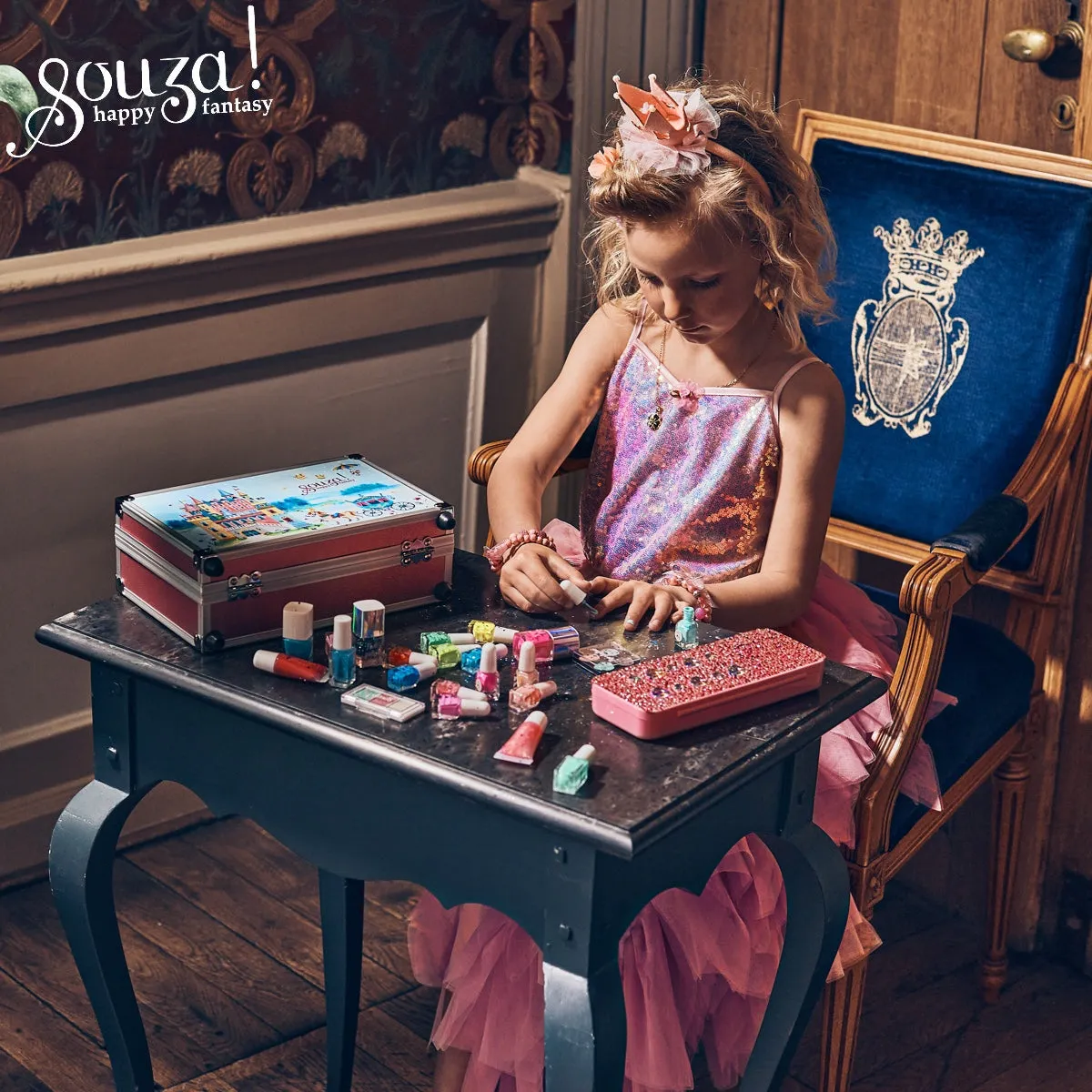 Souza Cosmetic Case (16 Beauty Items, 1 Set)