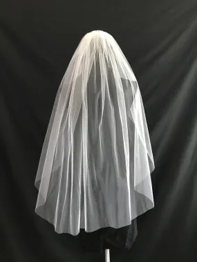 Veil 100: Cut edge veil fingertip length 1 tier